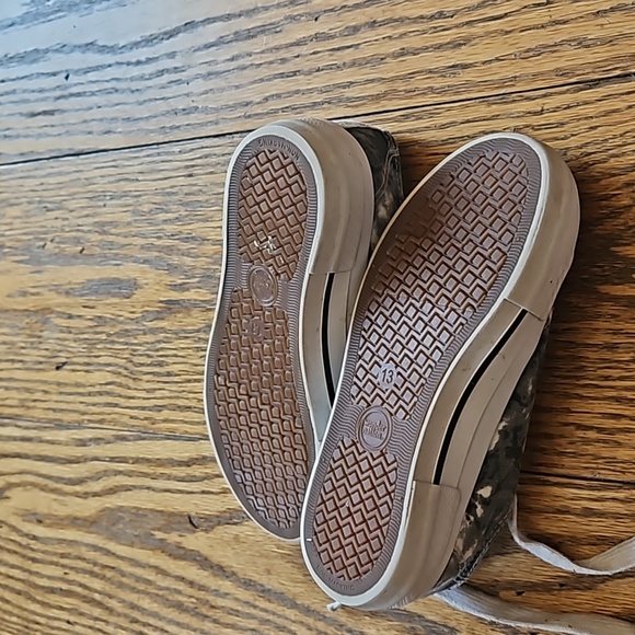 Wonder Nation shoes - Picture 2 of 3